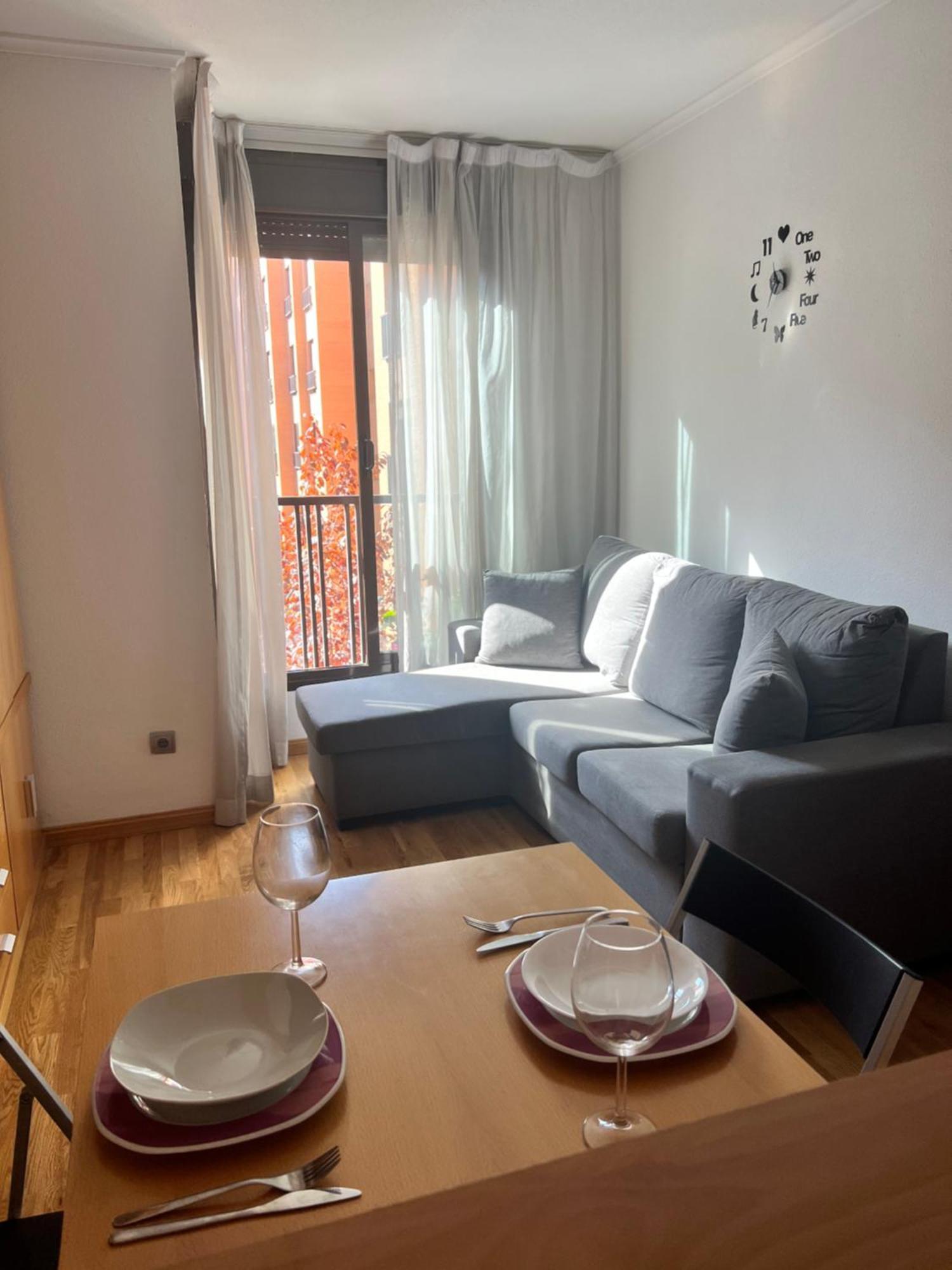 Samaniego Suite, Airport, Ifema Turistico Madrid Buitenkant foto