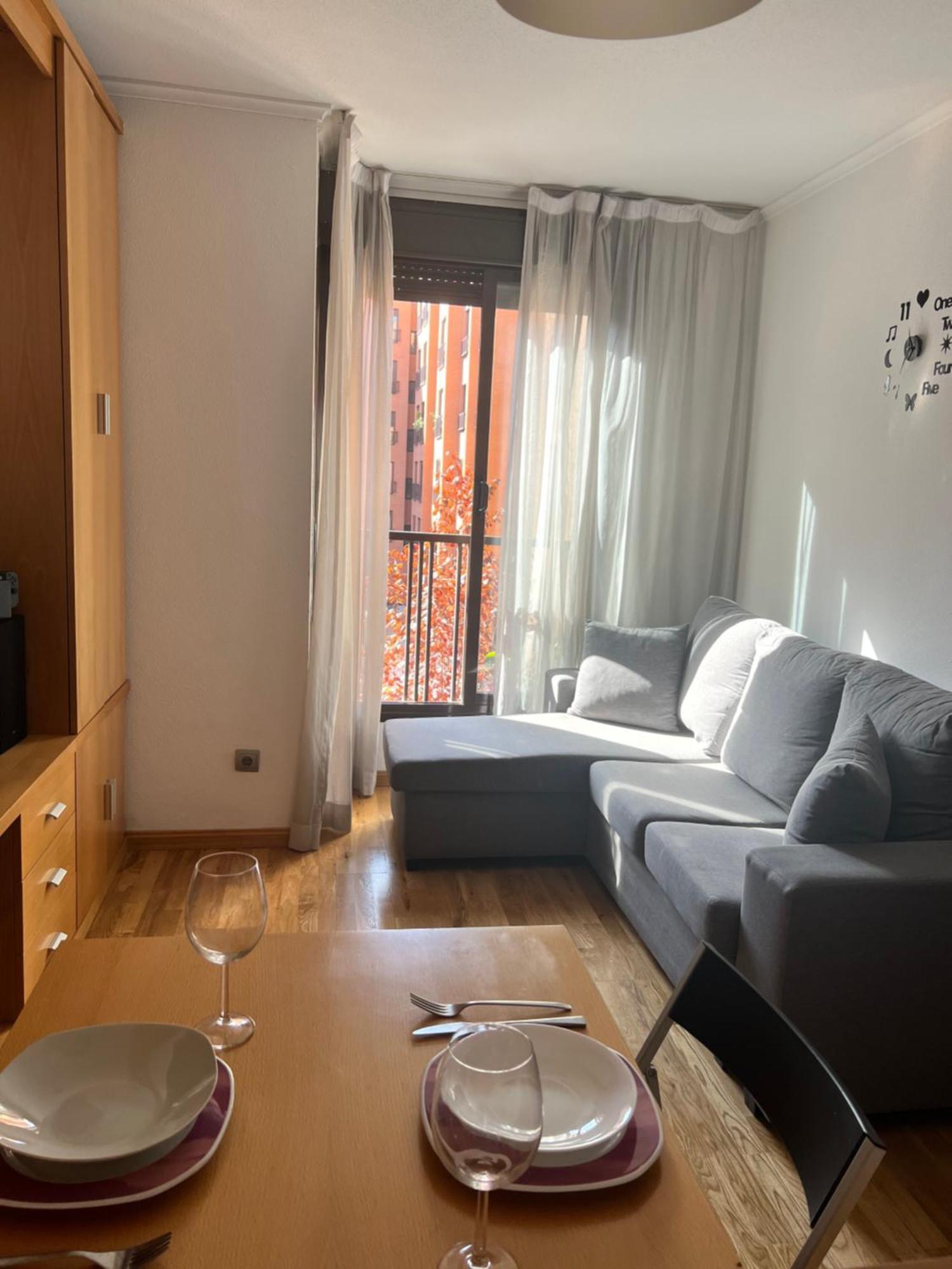 Samaniego Suite, Airport, Ifema Turistico Madrid Buitenkant foto