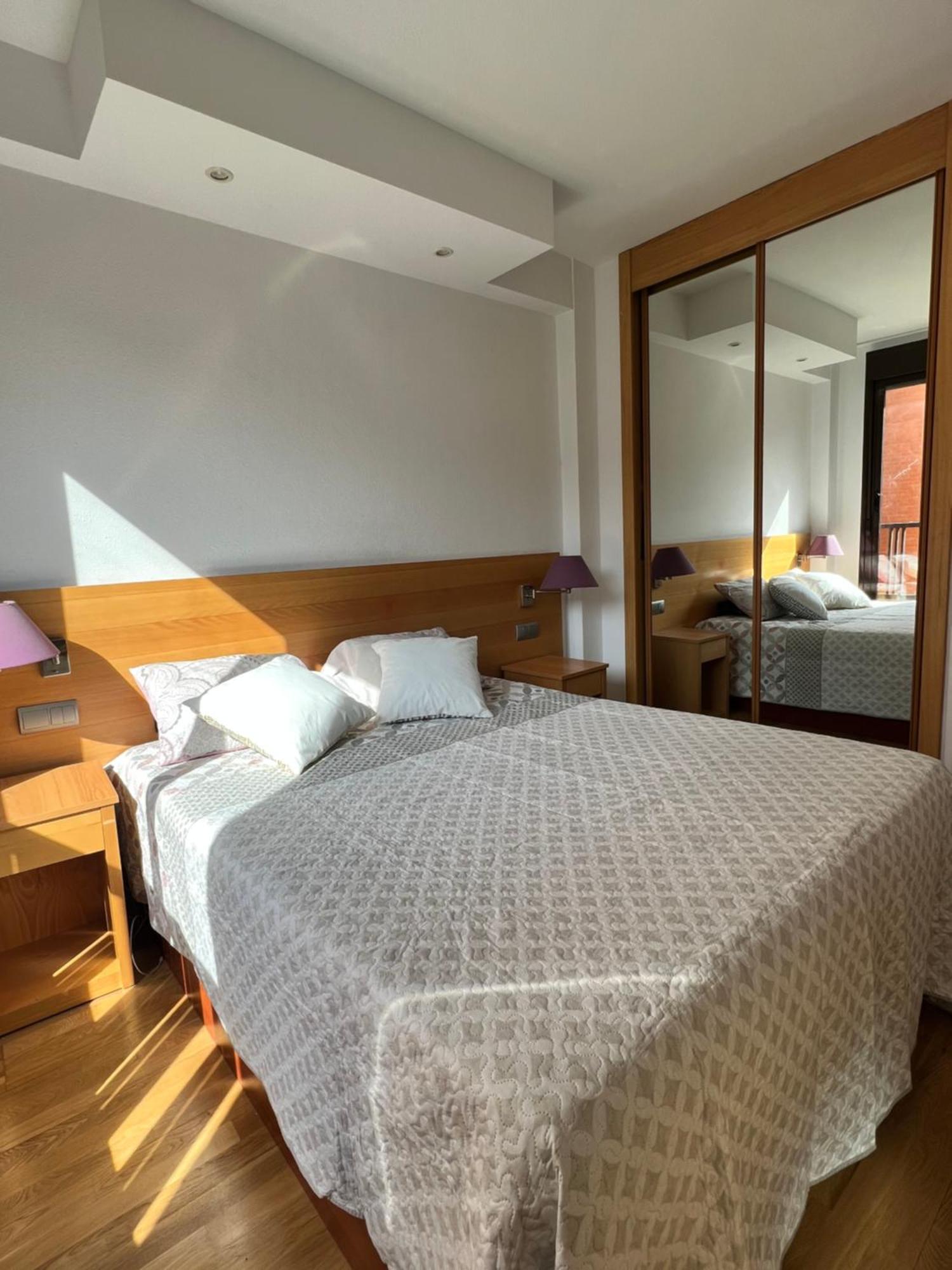 Samaniego Suite, Airport, Ifema Turistico Madrid Buitenkant foto